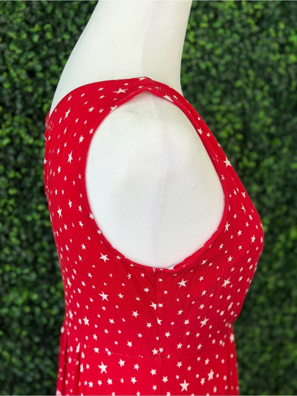 Red Star-Print V-Neck Sleeveless Dress - 4th of July Ready - Picture 5 of 8